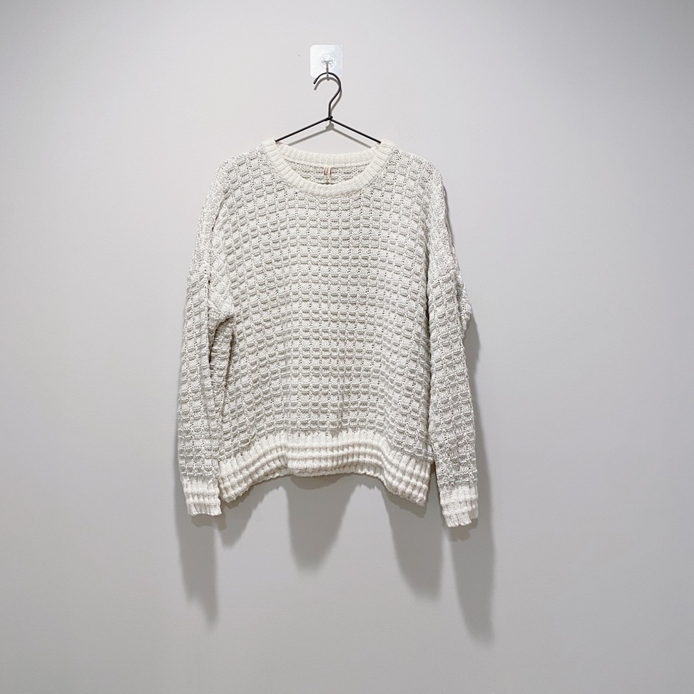 cozy sweater 🤍